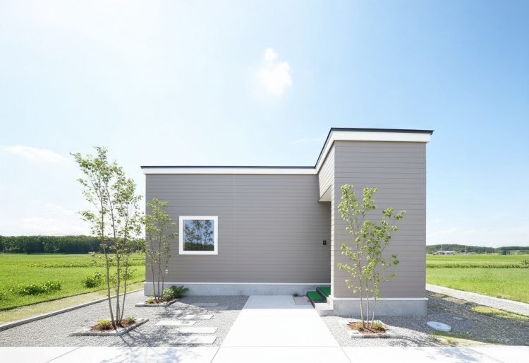 【エル直割-30万円-割引対象物件】[日新町]暮らしの動線も、気持ちの流れもやさしい住まいの画像